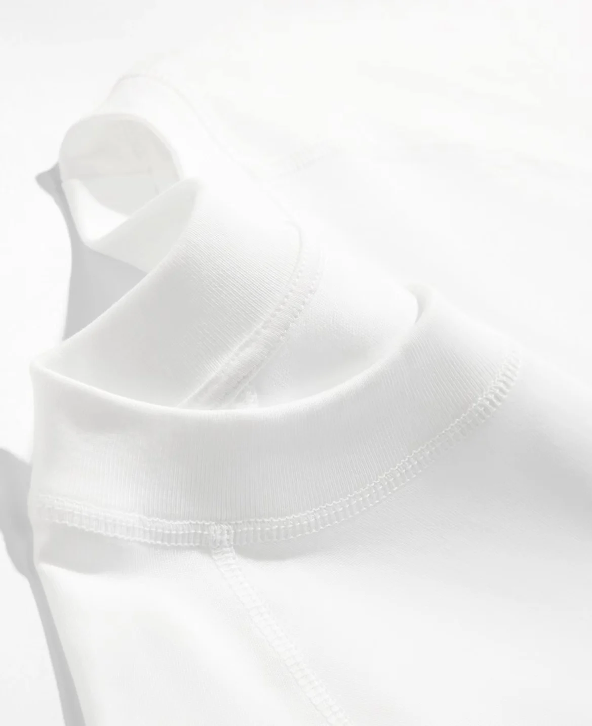 Ghost X Mori Calliope Metalcro - đánh giá và giá Men'S Fashion X
